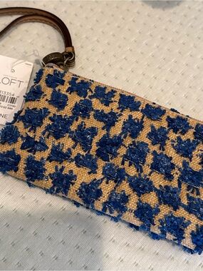 LOFT Blue Floral Raffia Wristlet on Tan Woven Base NWT
